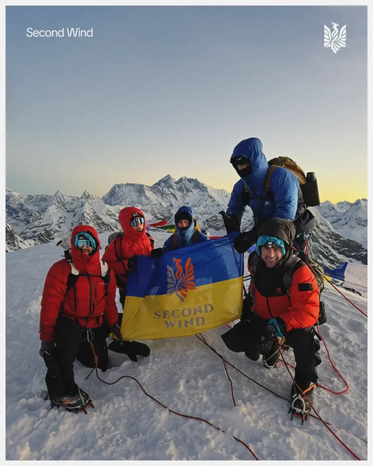 Учасники Second Wind із протезуванням піднялися на Mera Peak 6476 метрів - Друге Дихання